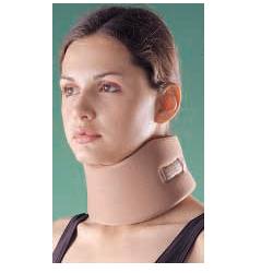 COLLARE CERVICALE OPPO A DENSITA' COMPATTA MISURA MEDIA SUPPORTA LA COLONNA CERVICALE IN POSIZIONE NEUTRALE O ANATOMICA E PROVVEDE AD IMMOBILIZZARLA CHIUSURA IN VELCRO - FarmaLucia