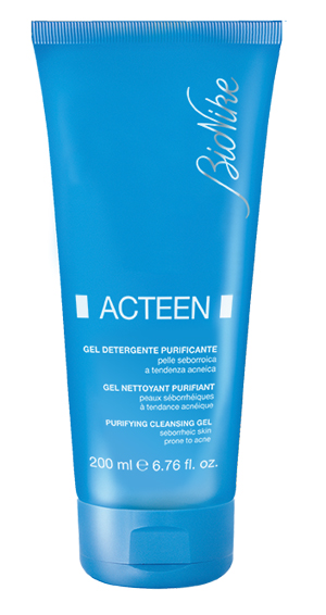 AKNET GEL DETERGENTE PURIFICANTE 200 ML - FarmaLucia