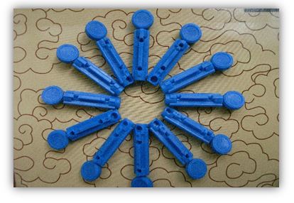 LANCETTE PUNGIDITO WELLION LANCET GAUGE 28 25 PEZZI - FarmaLucia