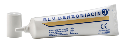 REV BENZONIACIN 3 CREMA 30 ML - FarmaLucia