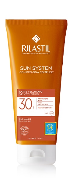 RILASTIL SUN SYSTEM PHOTO PROTECTION TERAPY LATTE VELLUTANTE SPF 30 200 ML - FarmaLucia